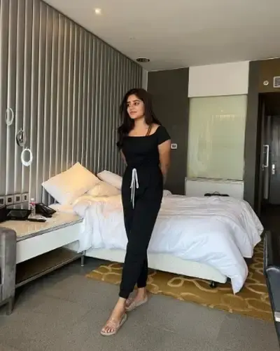 Call Girls Chanderi Cash On Delivery